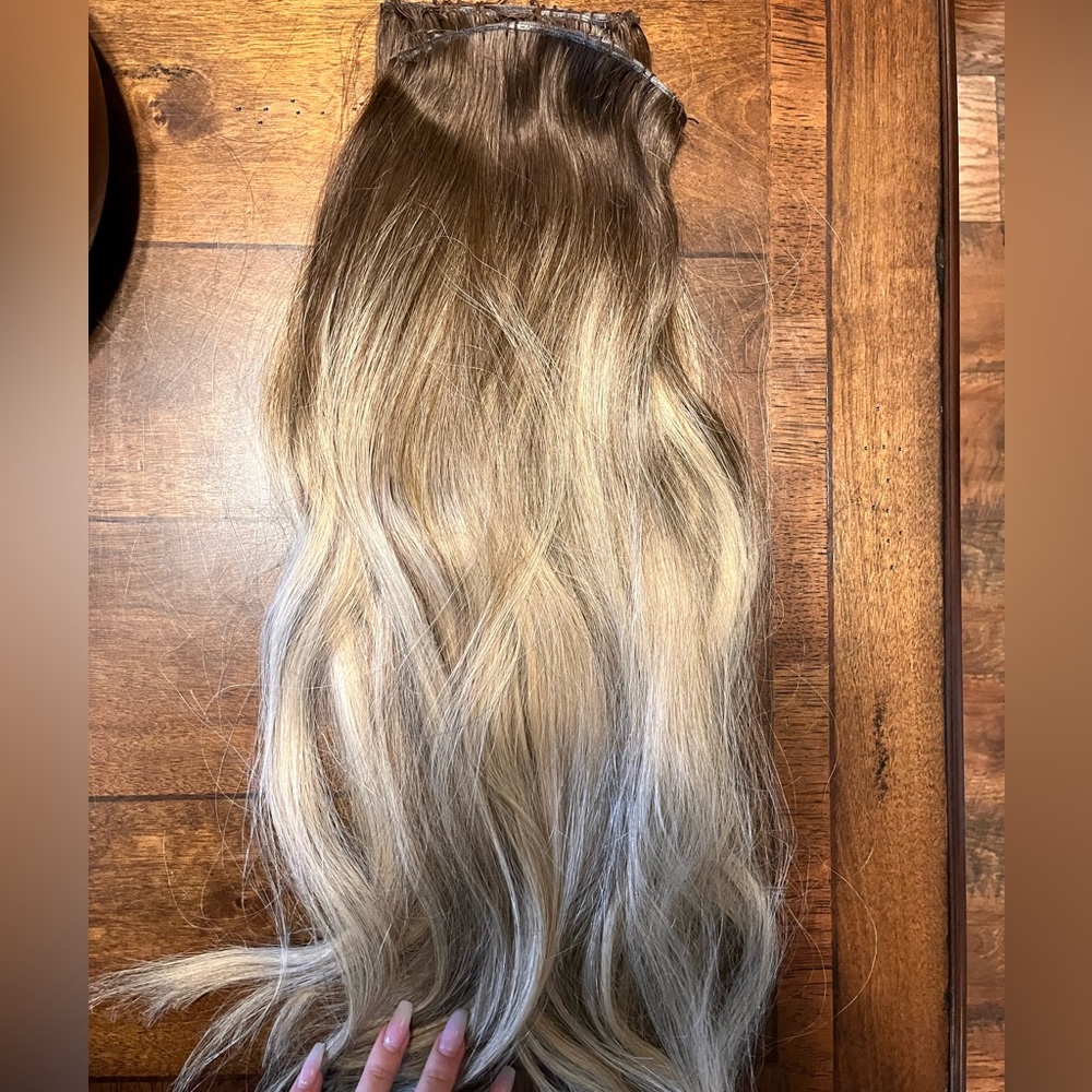 22inch Donna Belle Hair extensions hand tied.
